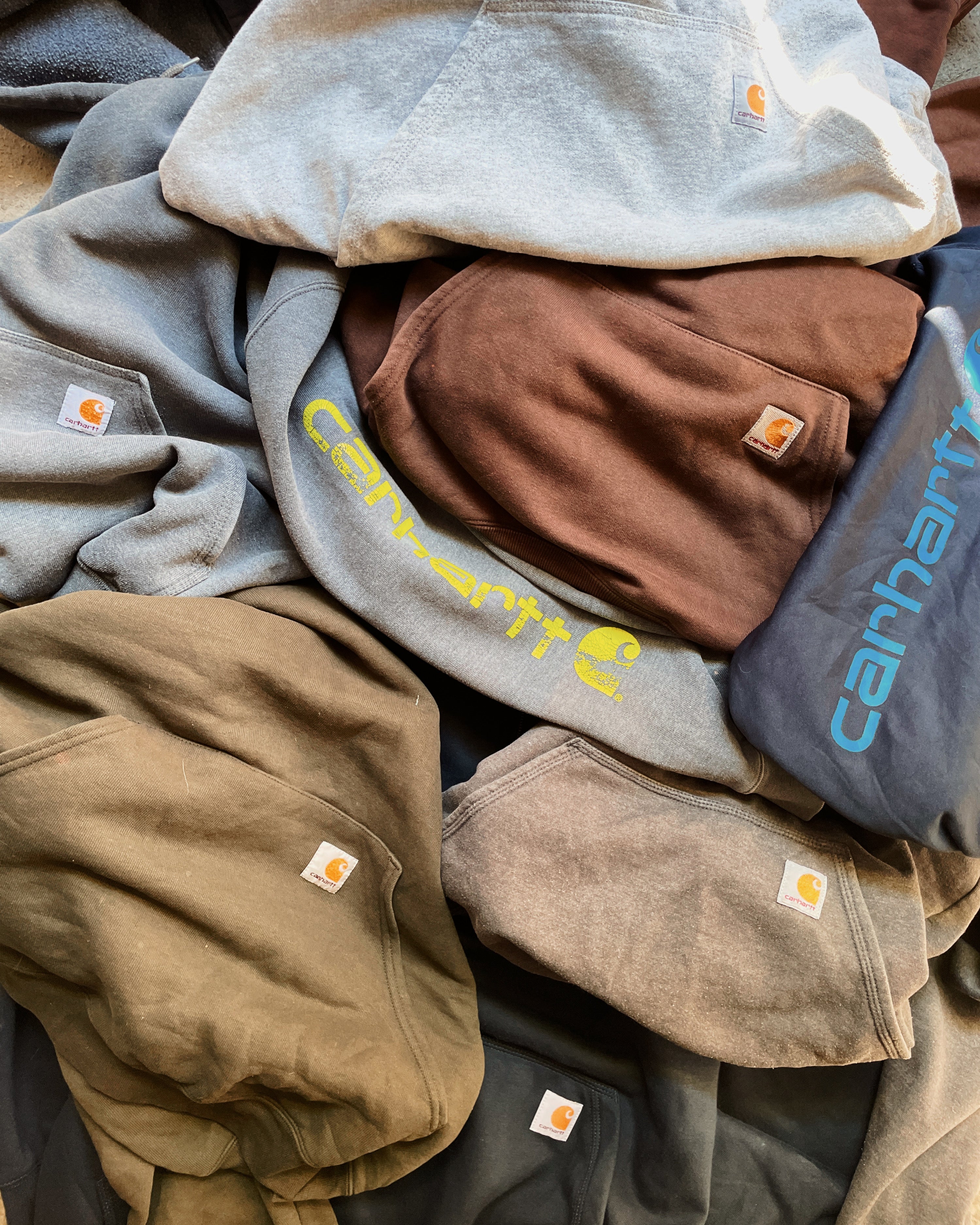 Sweatshirts & Hoodies