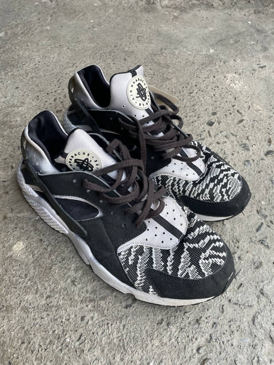 Nike Air Huarache – Black (EU 45)