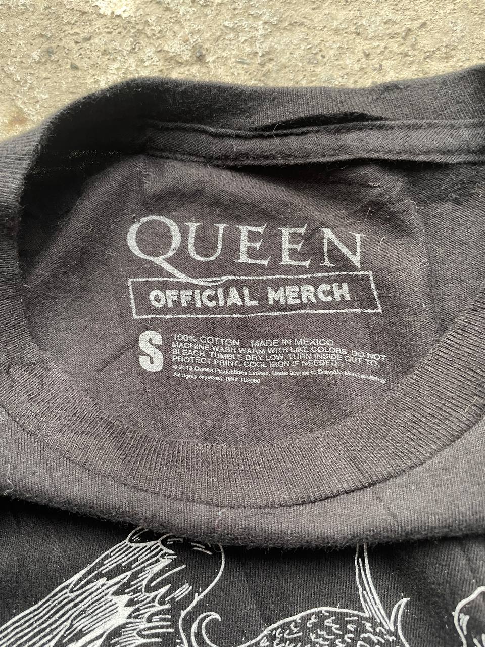 Merch T-Shirt – Black (S)