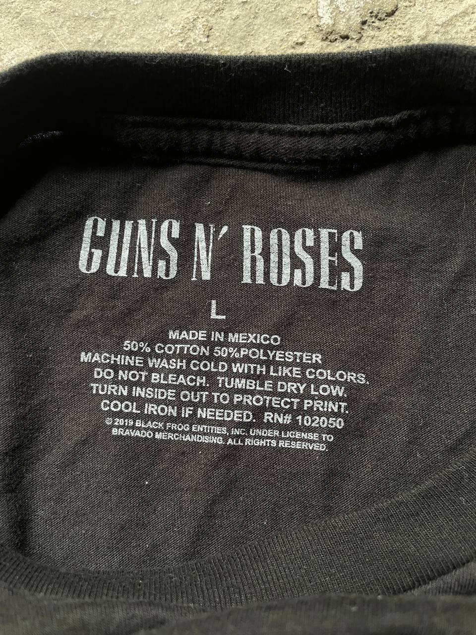 Merch T-Shirt – Black (L)