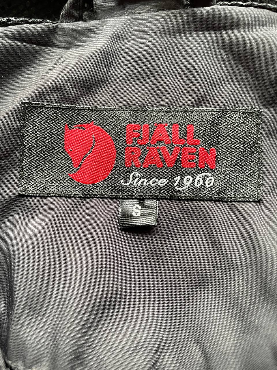Fjallraven jacket (S–M)