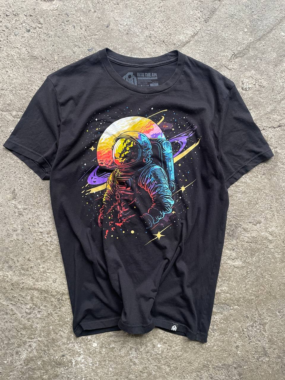 Graphic T-Shirt (L)