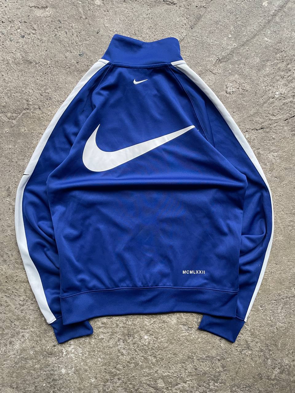 Nike Zip (S–M)