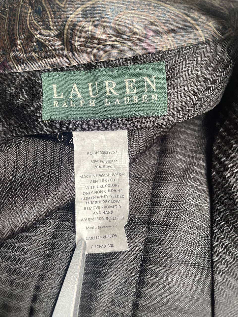 Ralph Lauren Shorts (32x30)