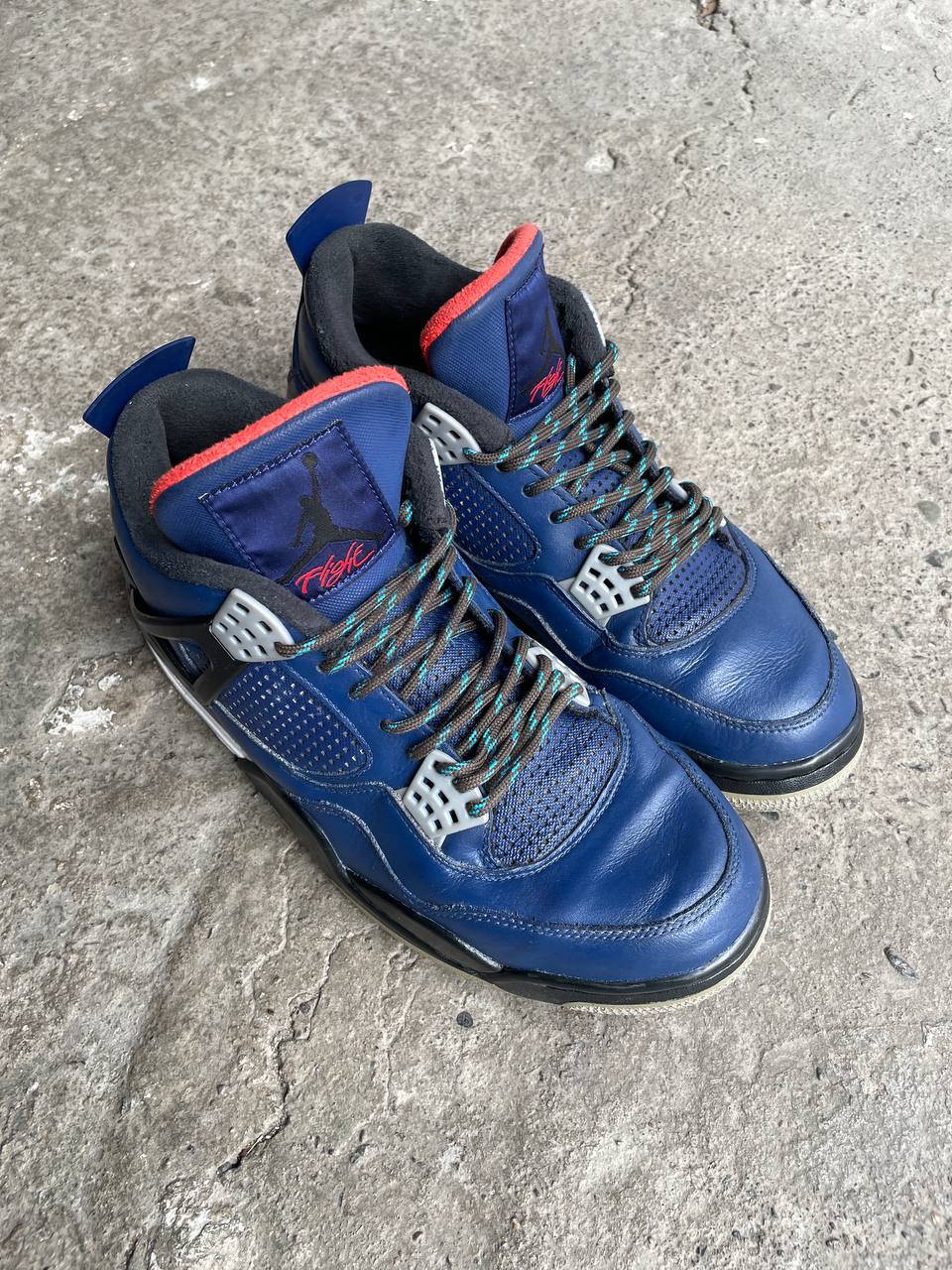 Air Jordan 4 Retro (EU 43)