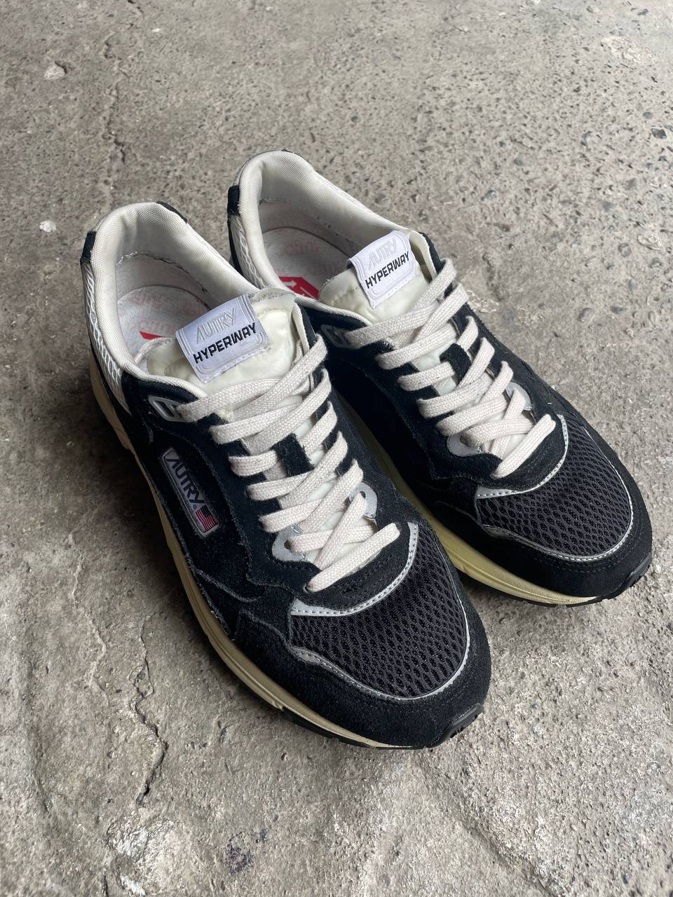 Autry Hyperway Low Man Suede/Mesh Sneakers (EU 43)
