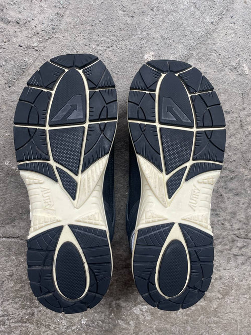 Autry Hyperway Low Man Suede/Mesh Sneakers (EU 43)