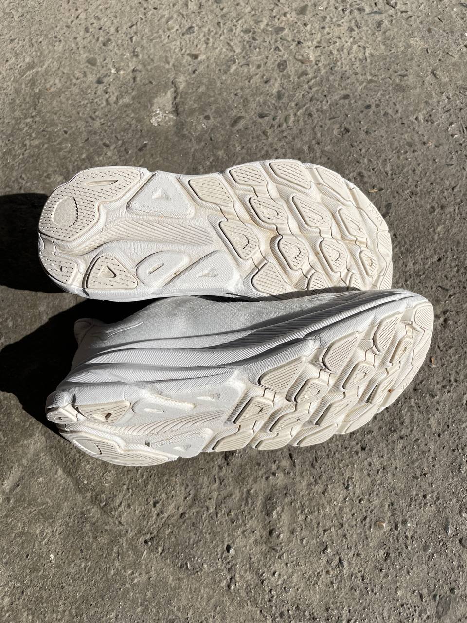 Hoka Clifton 10 (US 5 / EU 36)