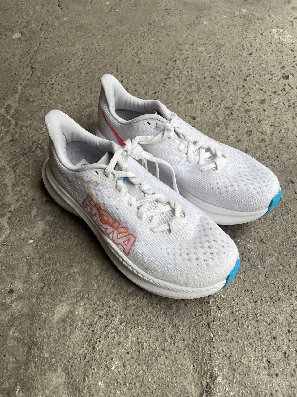 Hoka Mach 6 (US 7.5 / EU 39.3)