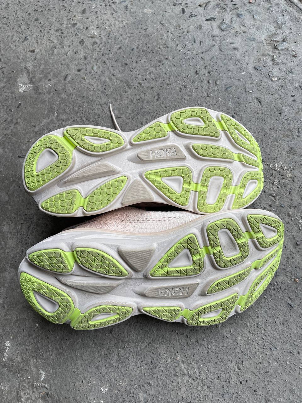 Hoka Bondi 8 (US 8 / EU 40)