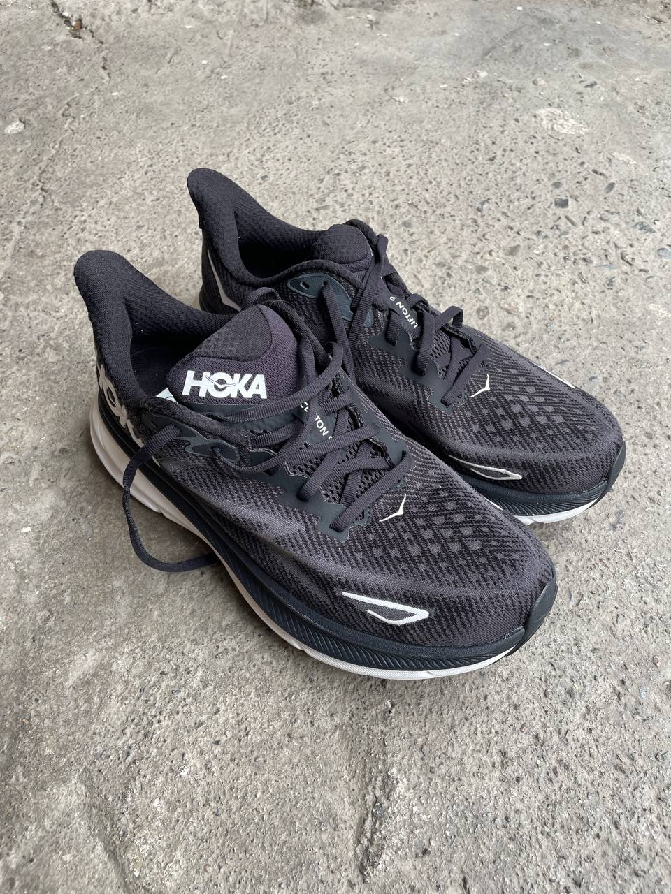 Hoka Clifton 9 (US 10 / EU 44)