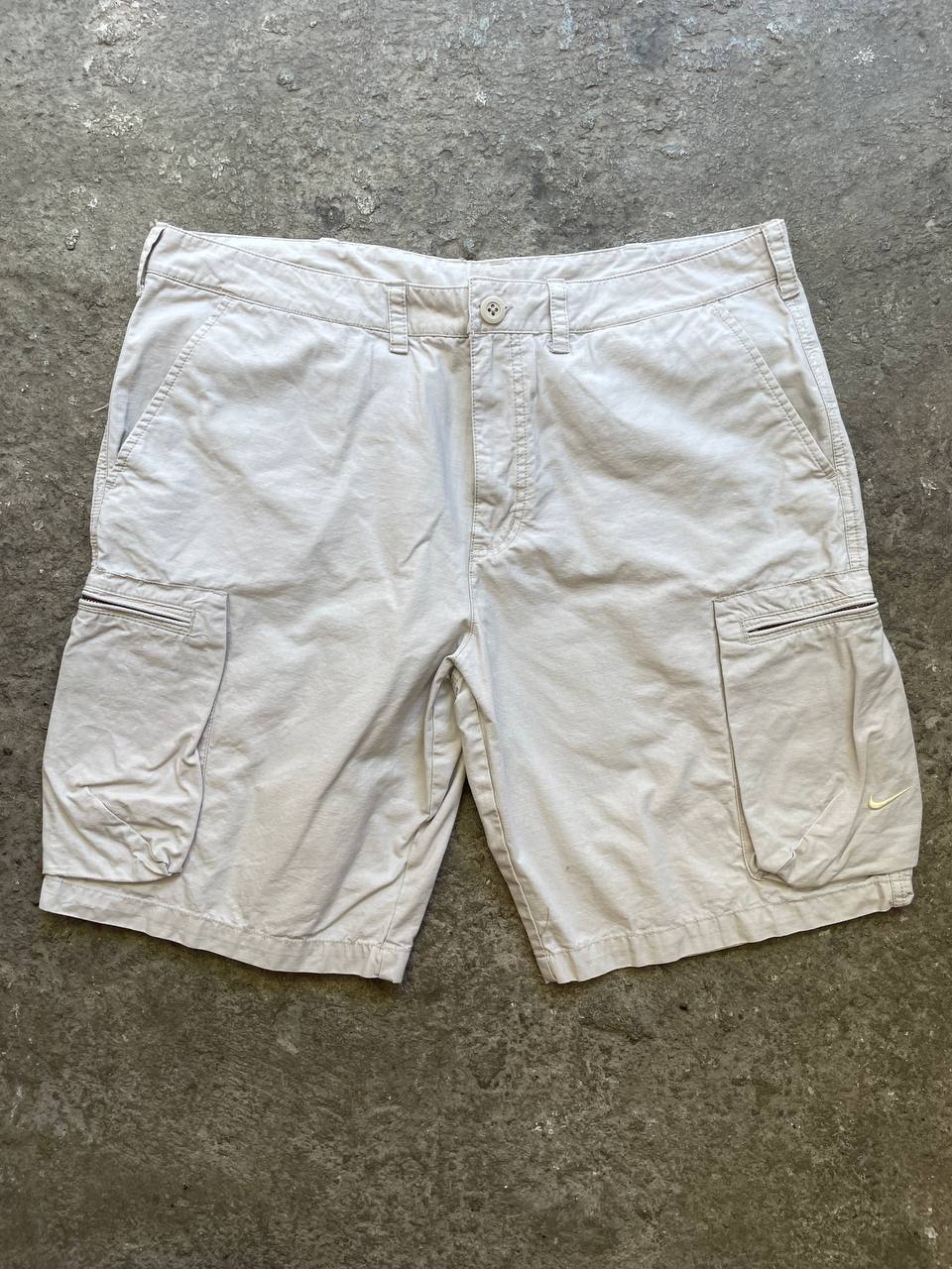 Nike Cargo Shorts (36)