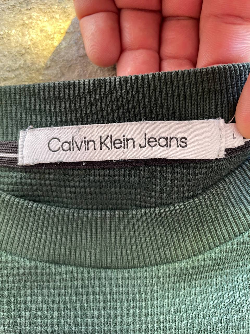 Calvin Klein Long Sleeve (L)