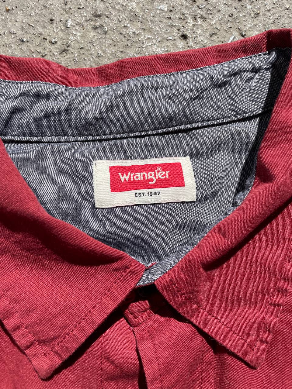 Wrangler Shirt (XL, fits L)