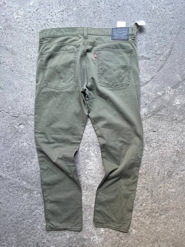 Levi’s Pants (W36/L32)