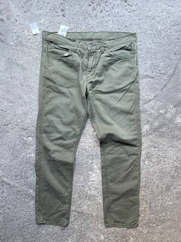 Levi’s Pants (W36/L32)