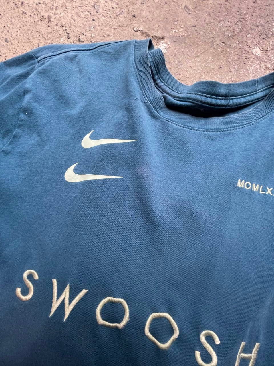 Nike Double Swoosh T-Shirt (XL)
