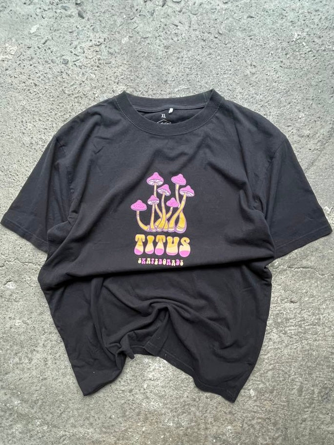 Titus Skateboard Graphic T-Shirt (XL)