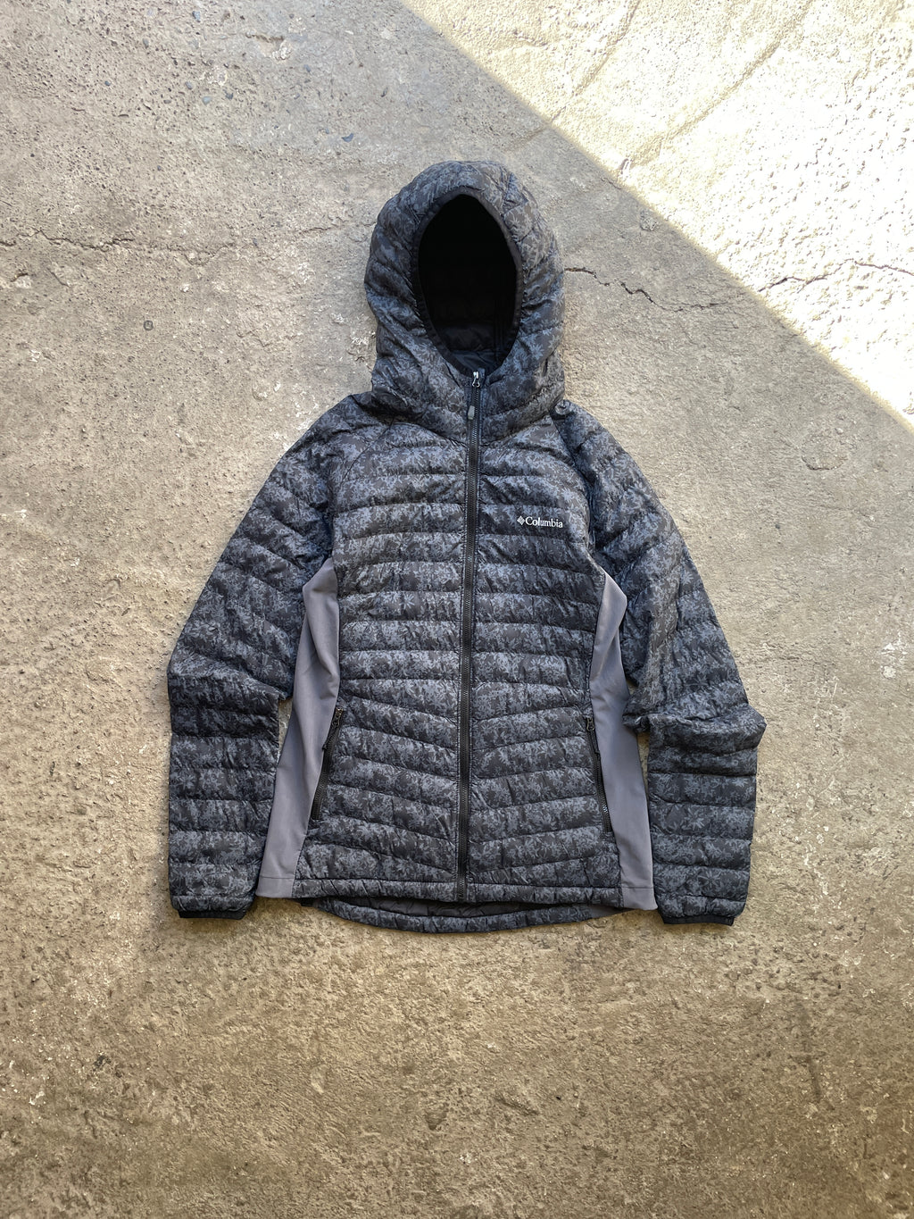 Columbia Jacket – Black (M)