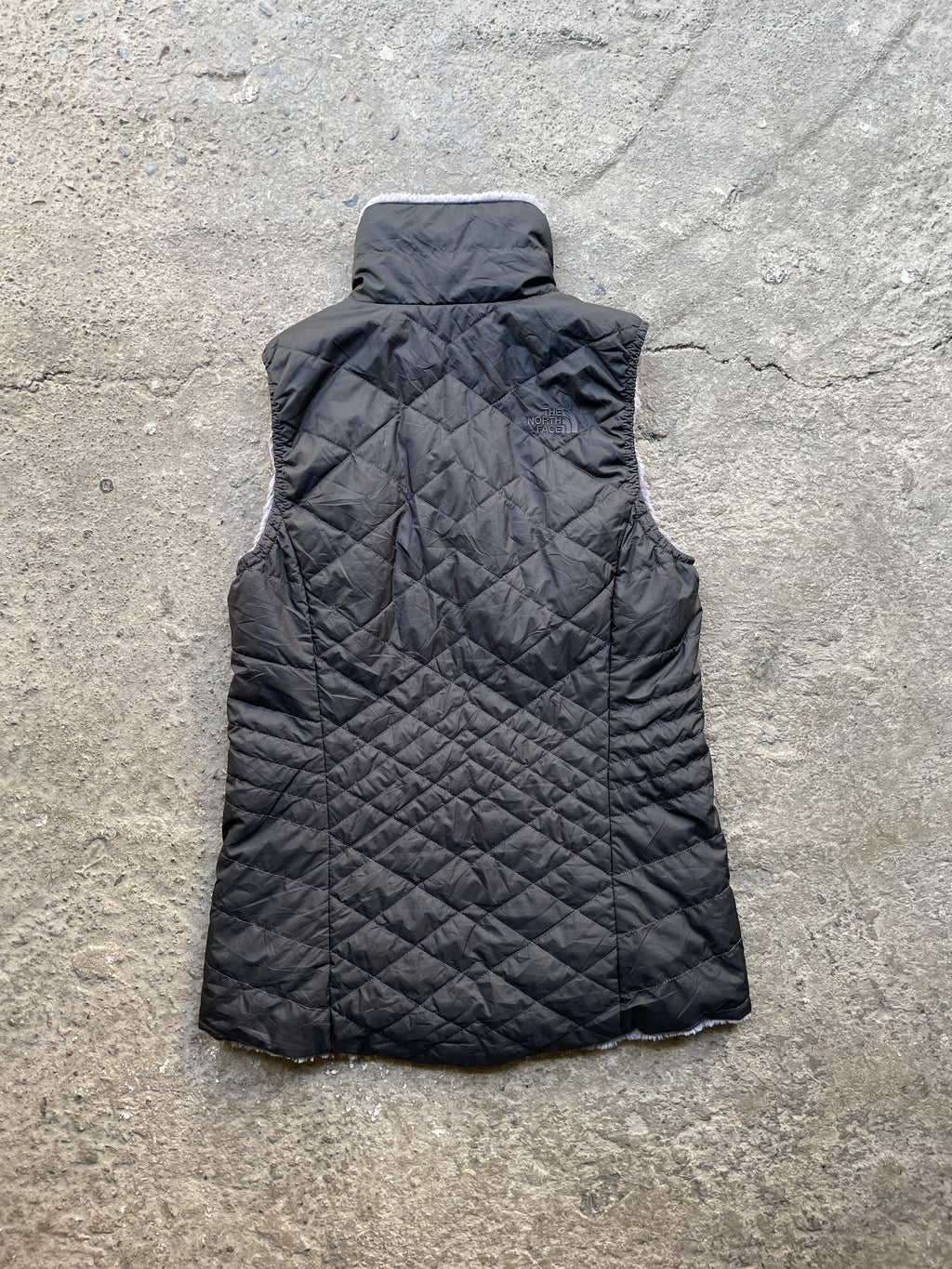 TNF Reversible Vest – Black/Grey (S)