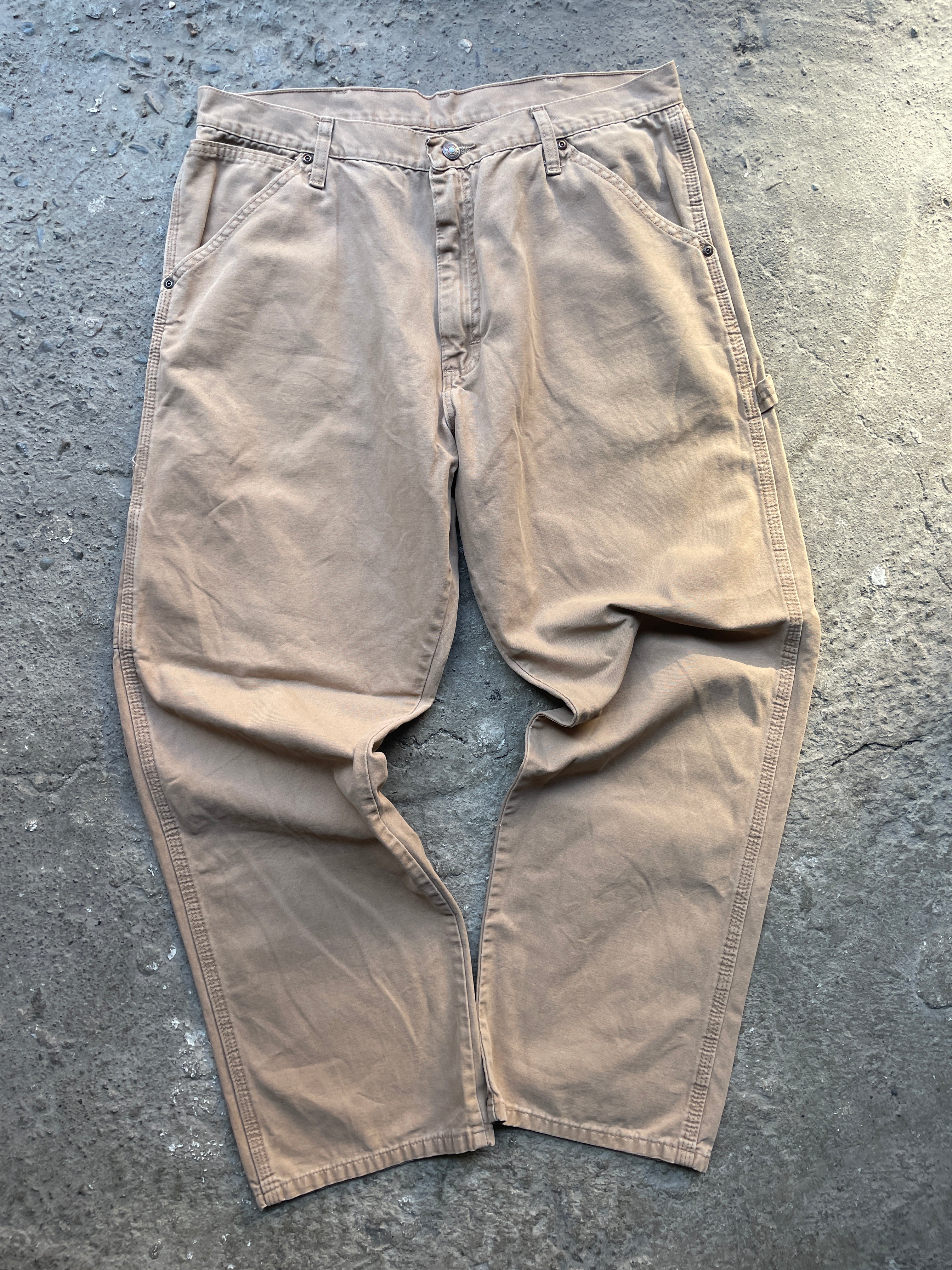 Wrangler Carpenter Pants – Beige (36/30)