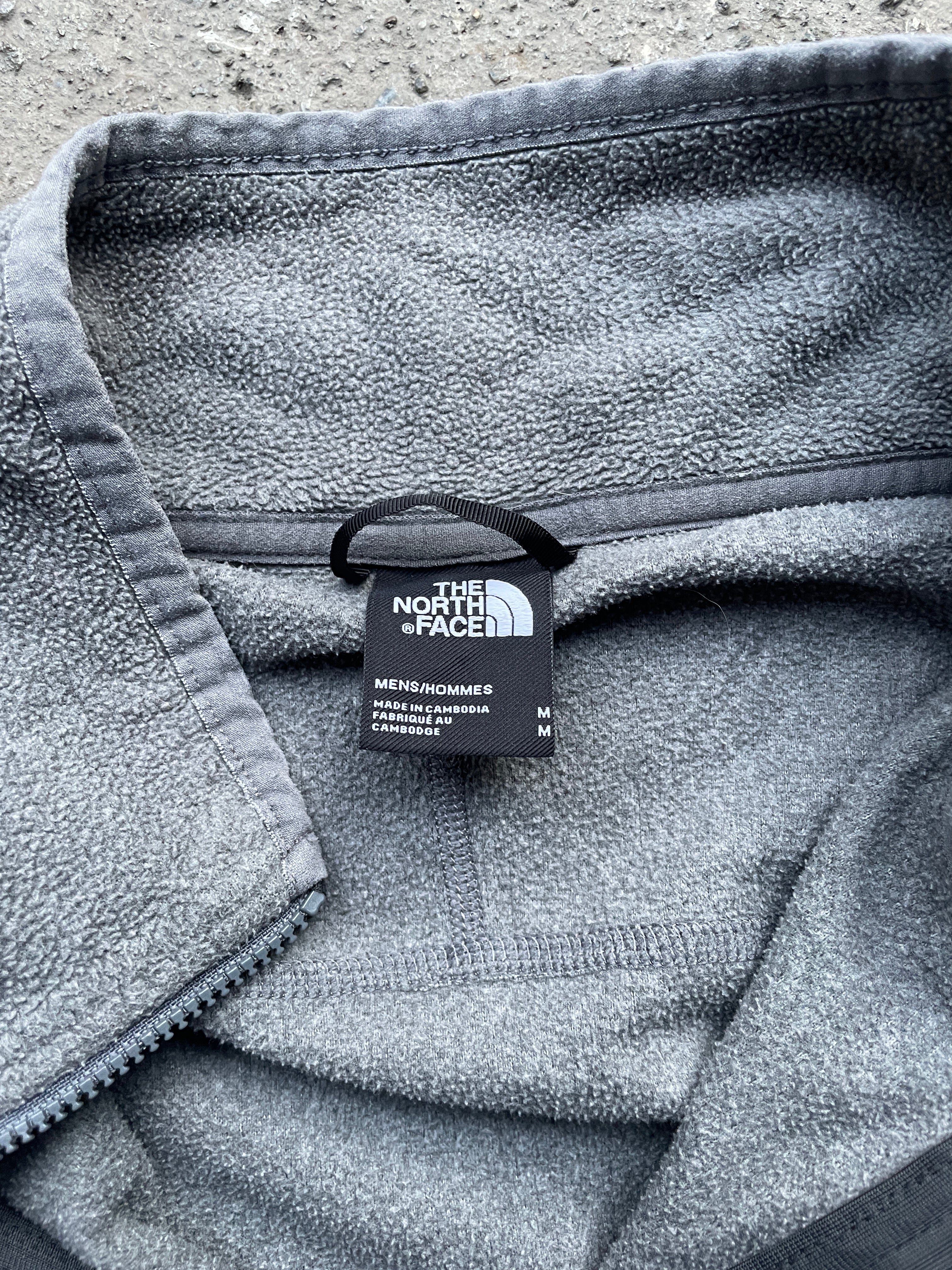 TNF Fleece – Grey (M)