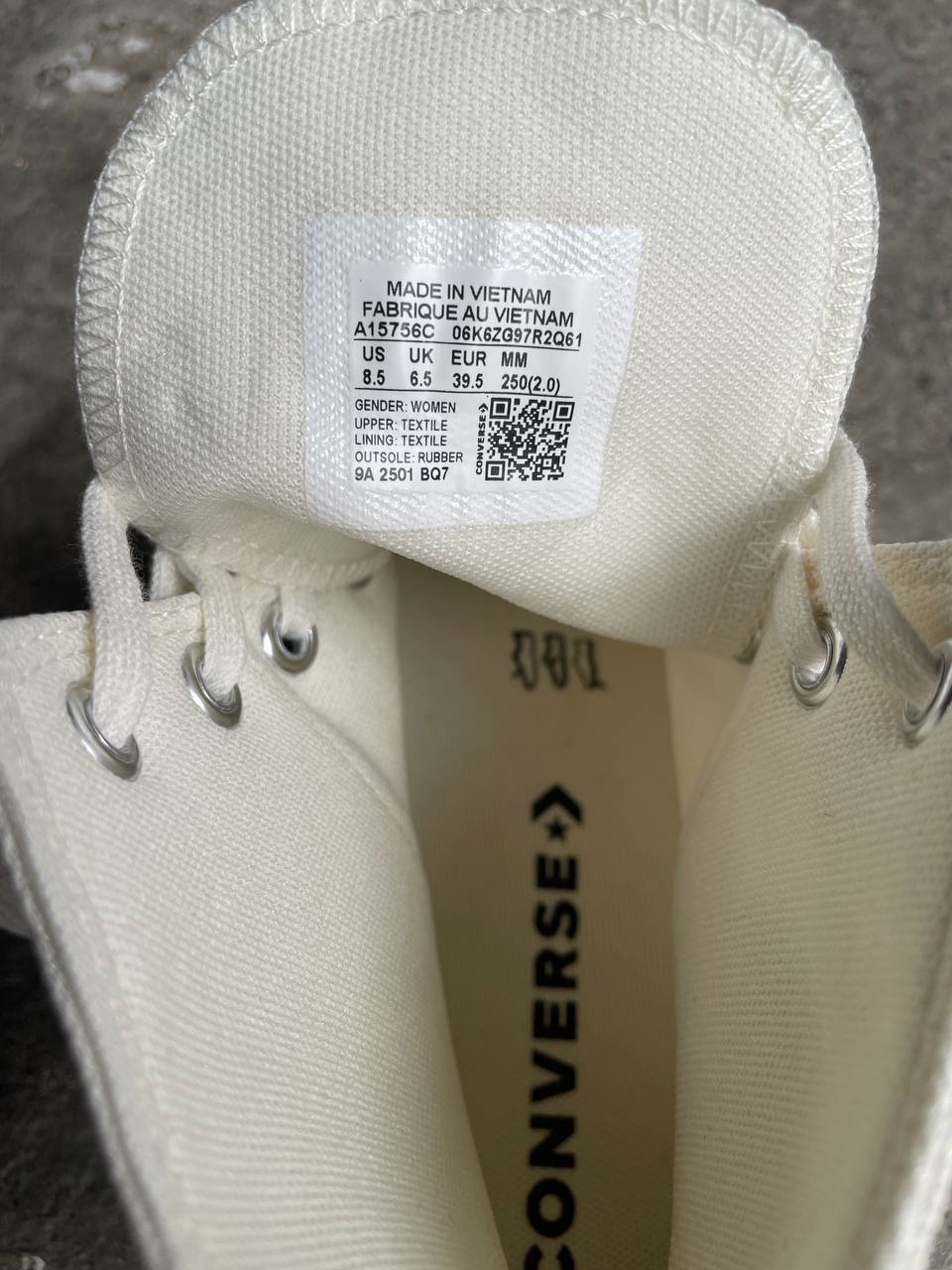 Converse A15756C Sneakers – 39.5 EU