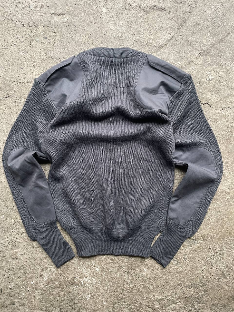 Security Sweater (Size M–L)