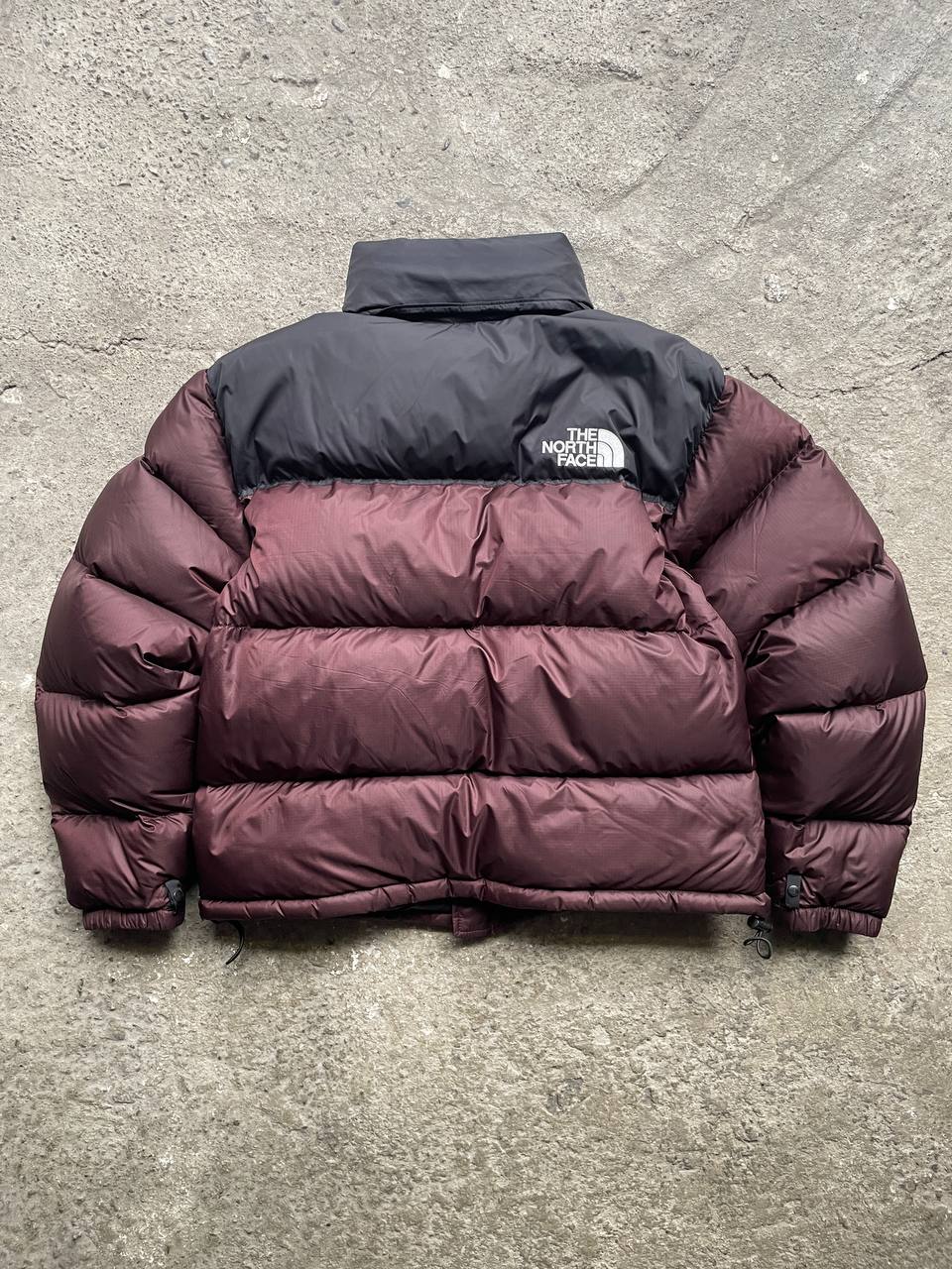 The north face 1996 nuptse 700 (Size M)