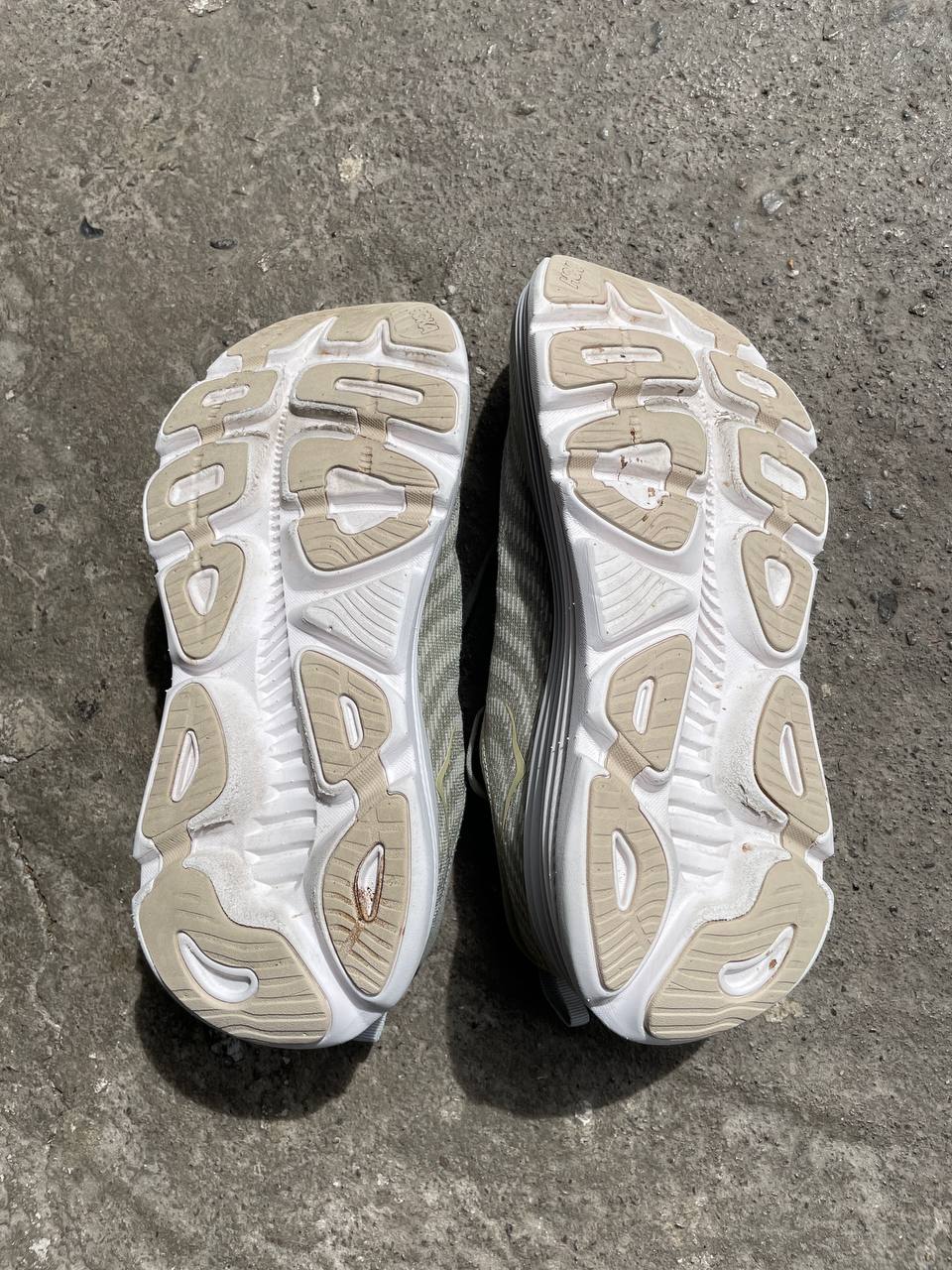 Hoka Gaviota 5 (US 10)