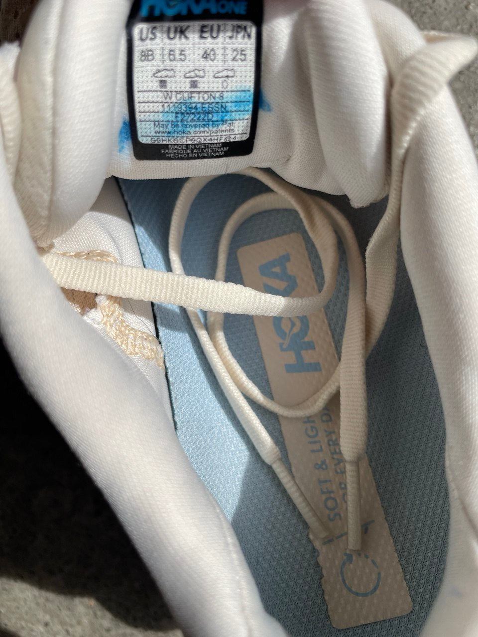 Hoka Clifton 8 (US 8.5)