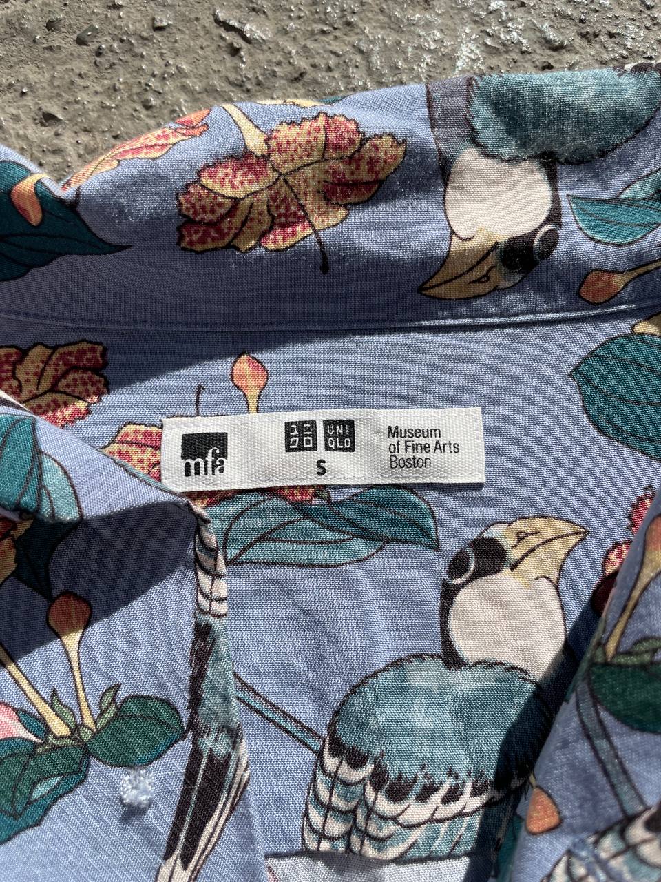 Uniqlo Shirt (S, fits M)
