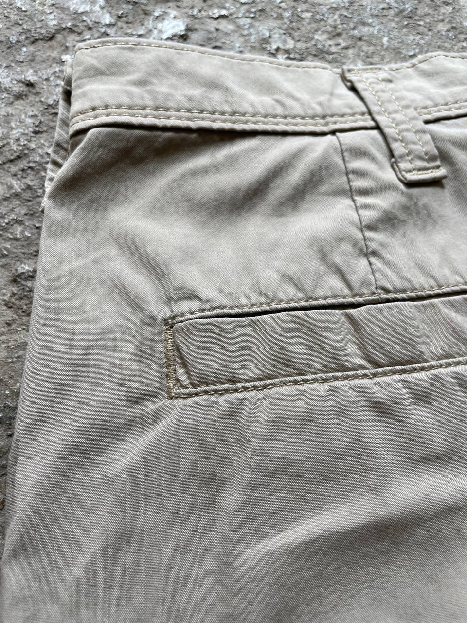 Dickies shorts with custom embroidery (36)