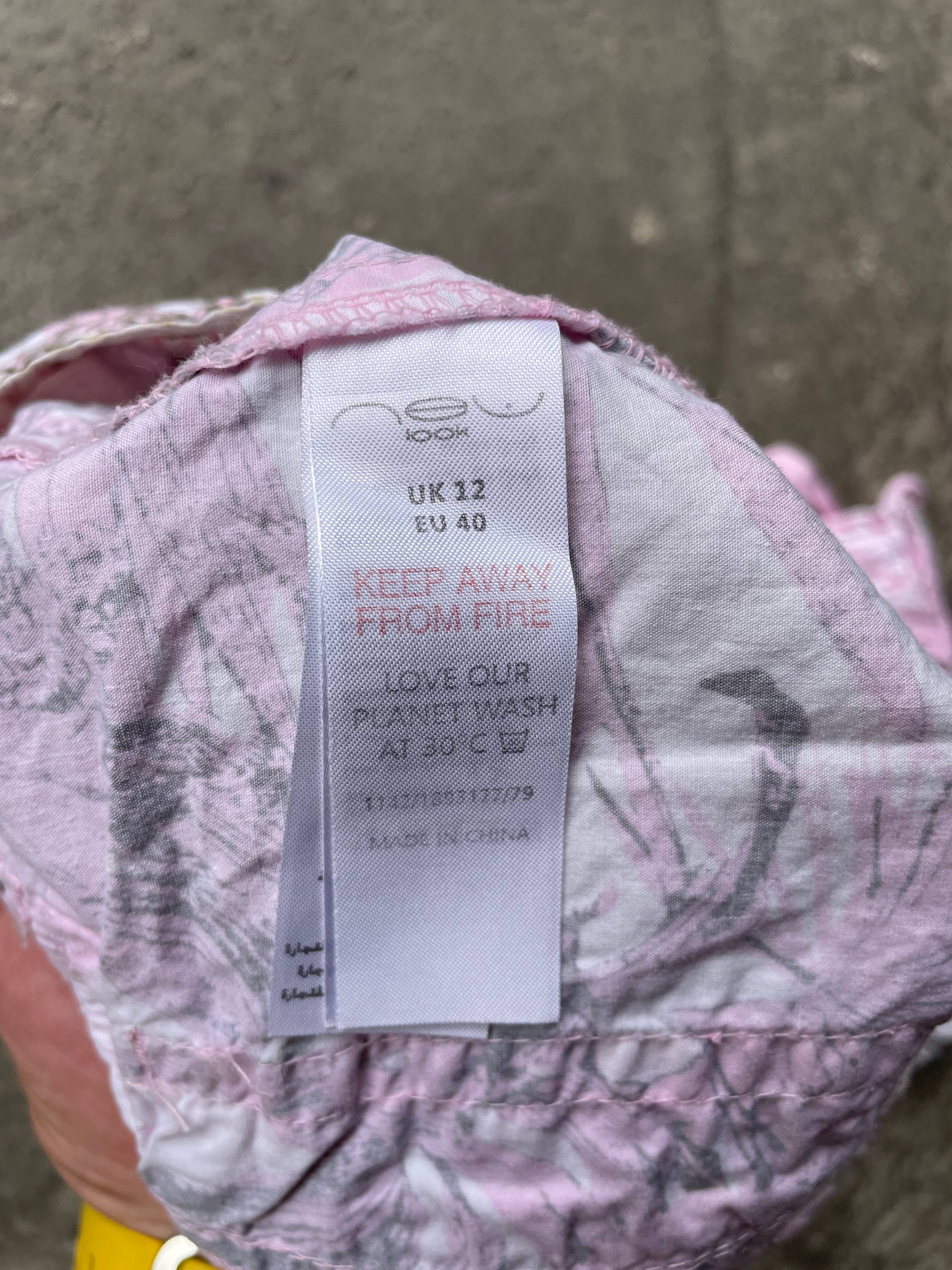 Fashion Heritage Shorts (Size 12 / fits 32)