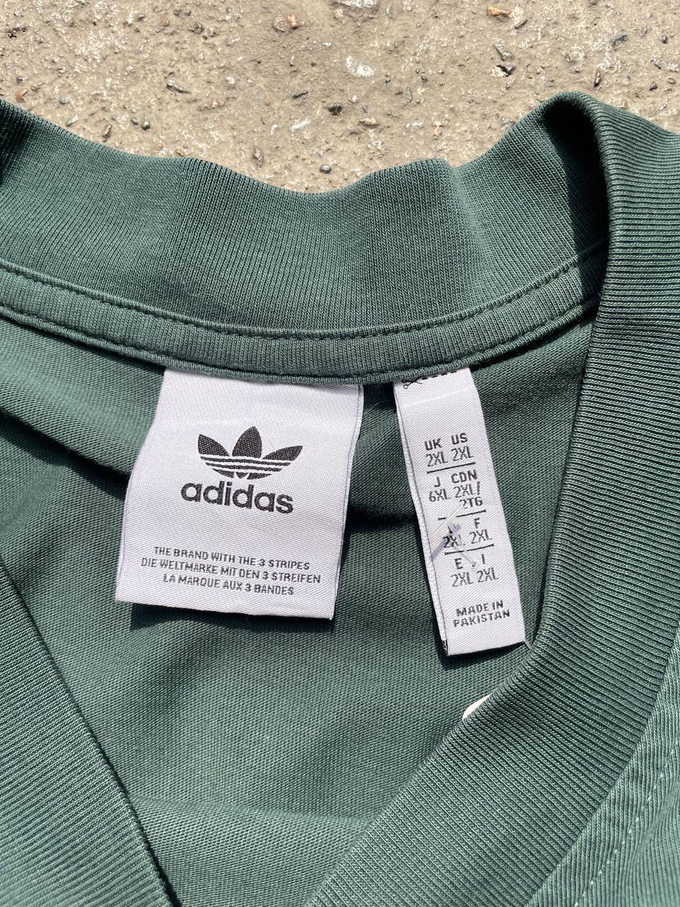 Adidas T-Shirt (2XL)