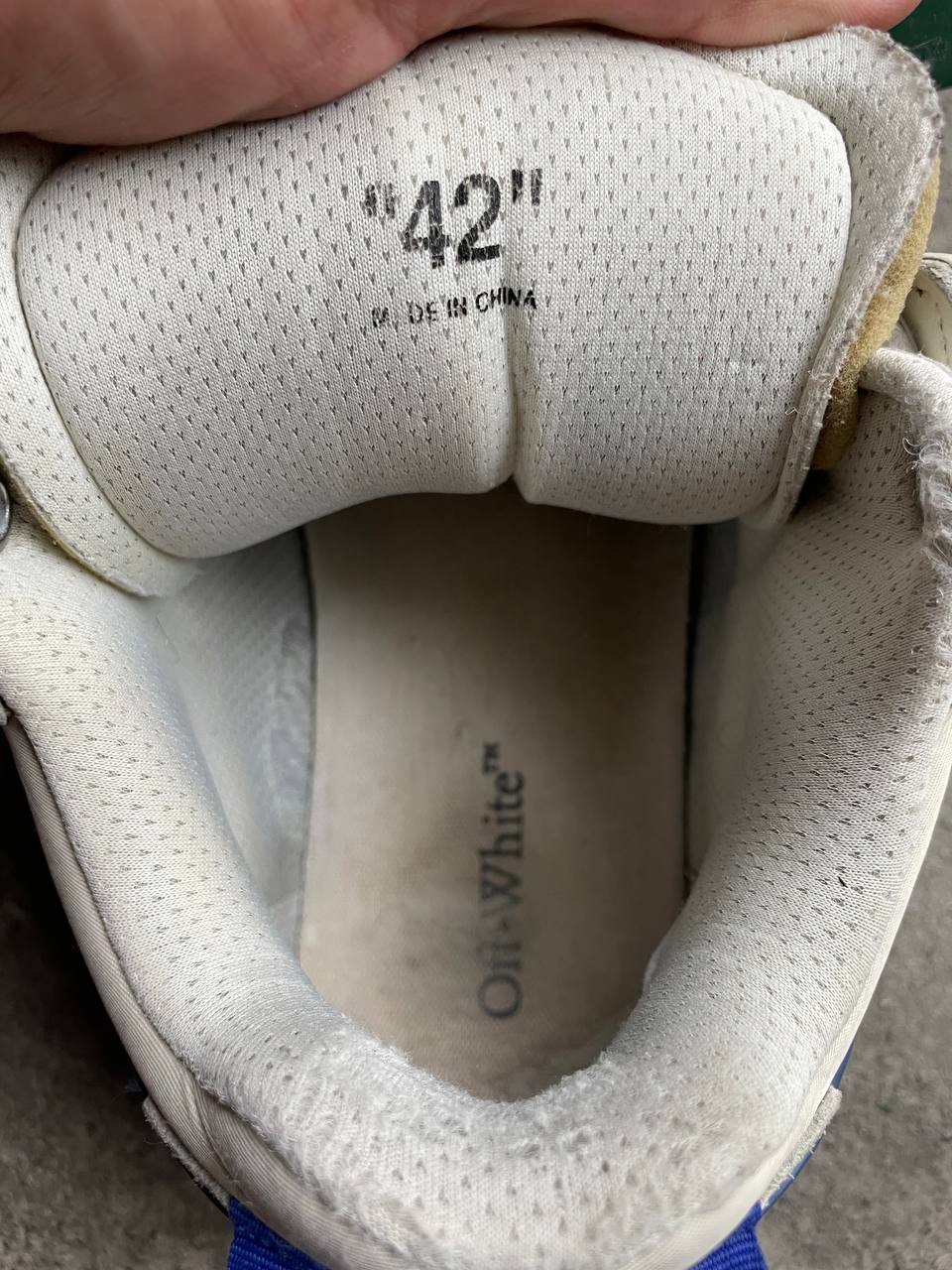 Off-White Mid-Top Sponge Sneakers (EU 42)
